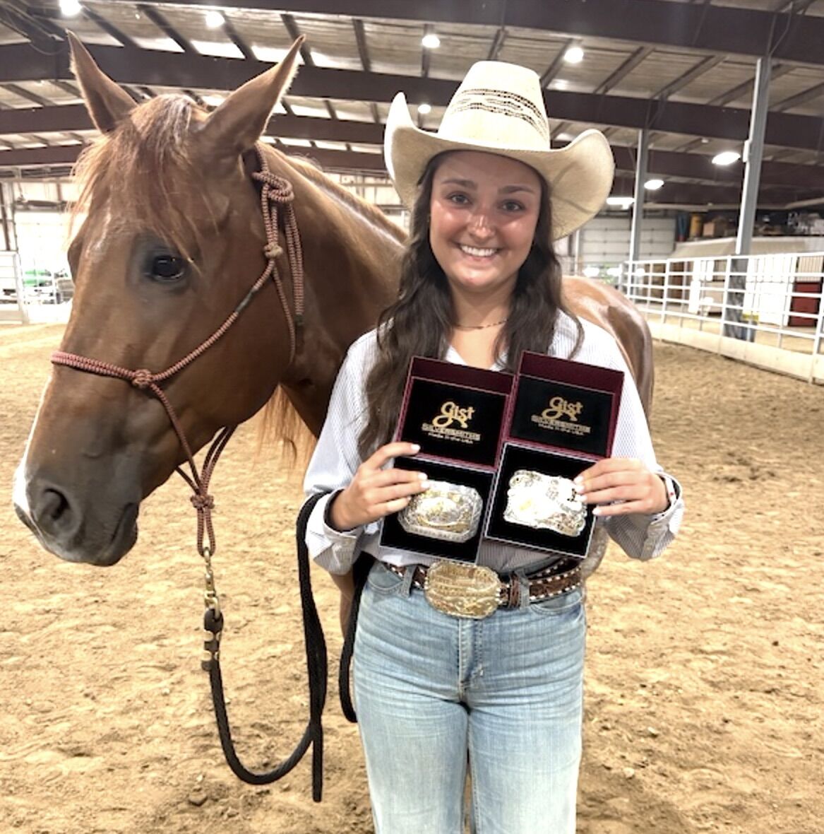 Congratulations to Recent Graduate, Kayleigh!