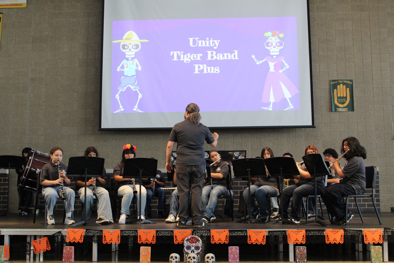 HONORING LIFE THROUGH ARTISTIC TRIBUTE: D99 CELEBRATES WITH ANNUAL DIA DE MUERTOS EVENT 💀🎃