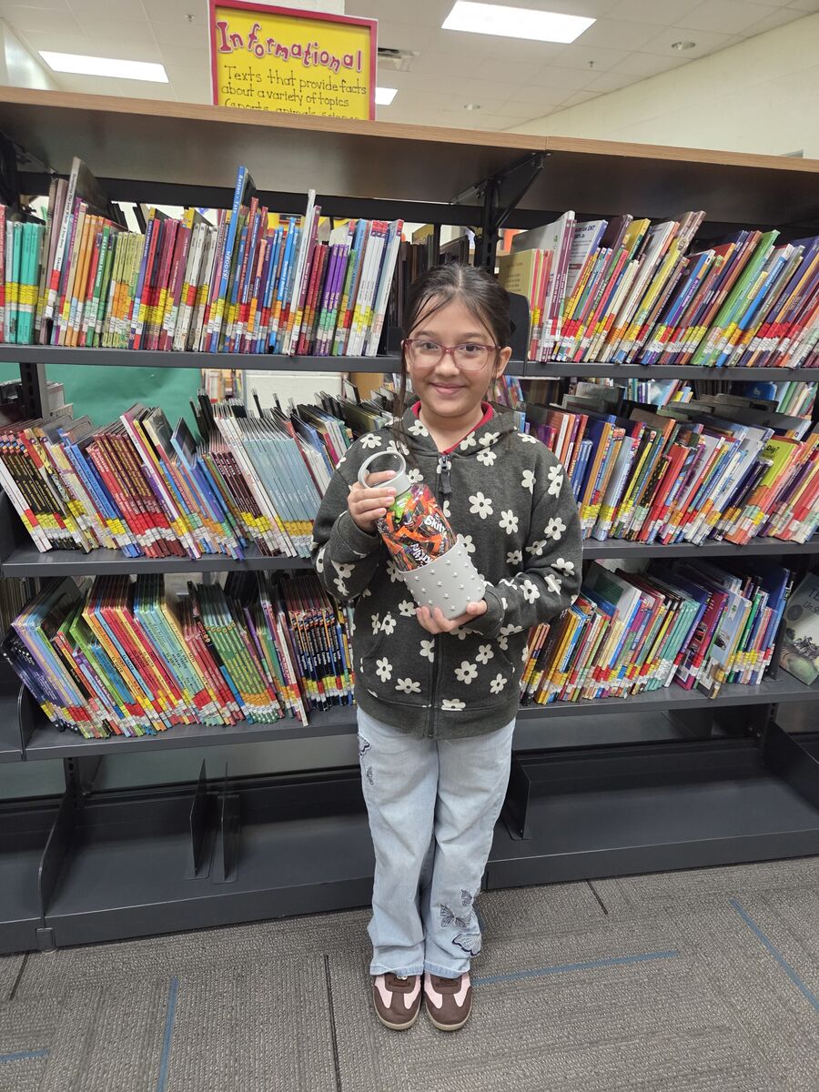 🍬📚 Congratulations to Our Skittles Reading Challenge Winners at Gonzalez Elementary! 📚🍬