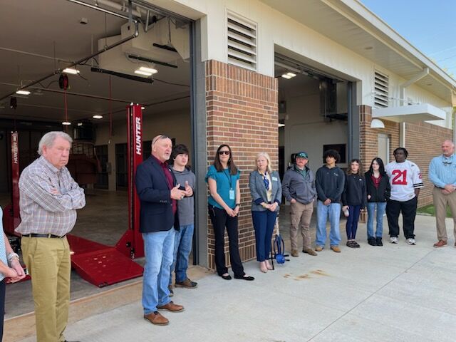 ECTC Ribbon Cutting