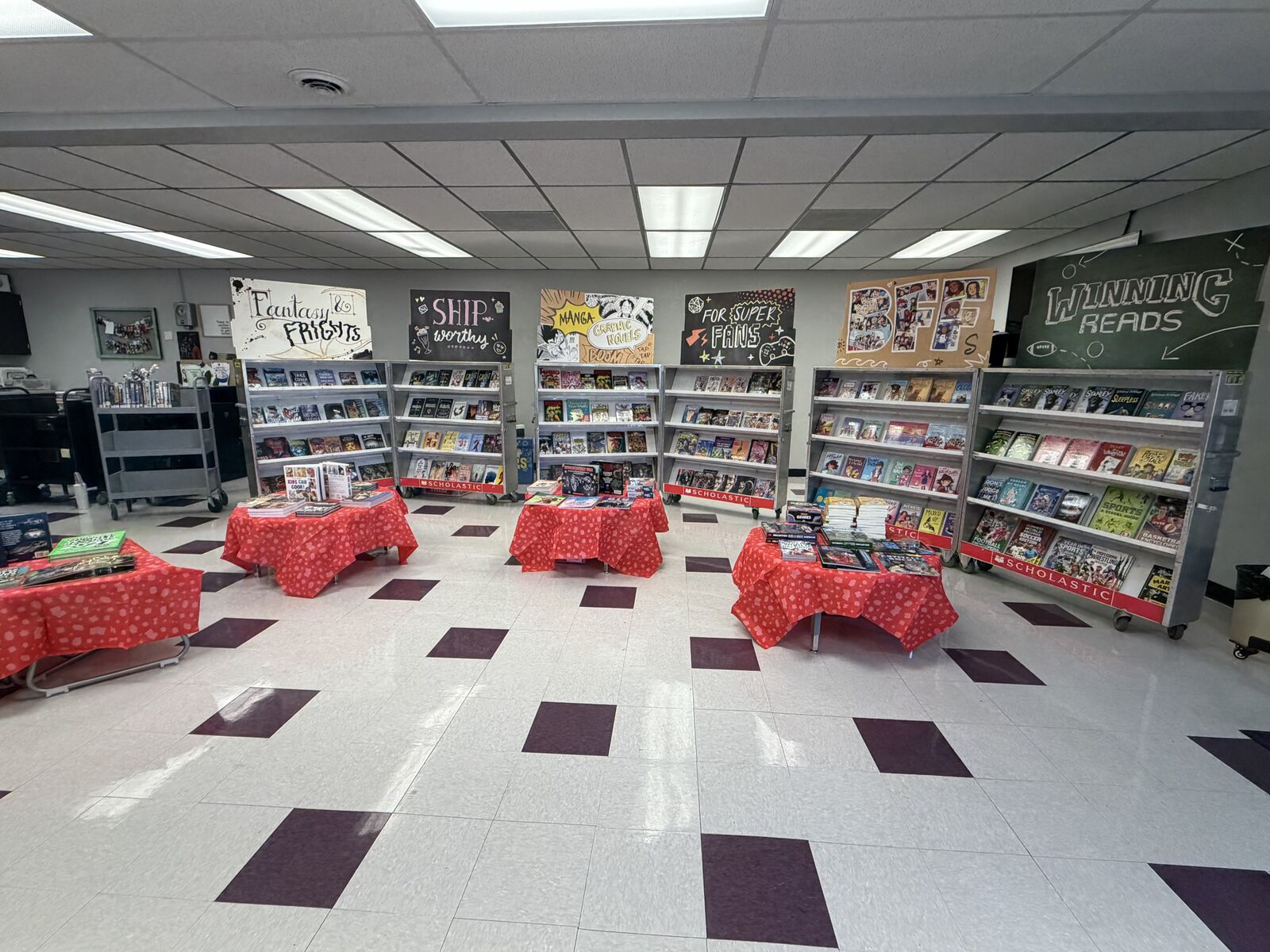 Book fair- today! 📚