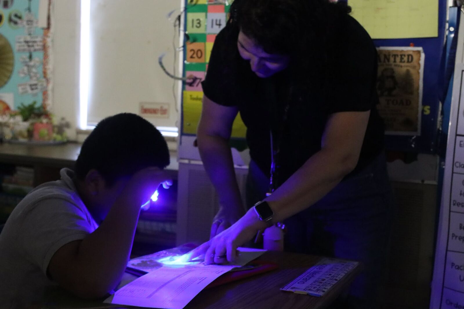 📚 LIGHTS OUT, BOOKS OPEN: IT'S GLOW & GROW FRIDAY AT GOODWIN! ✨