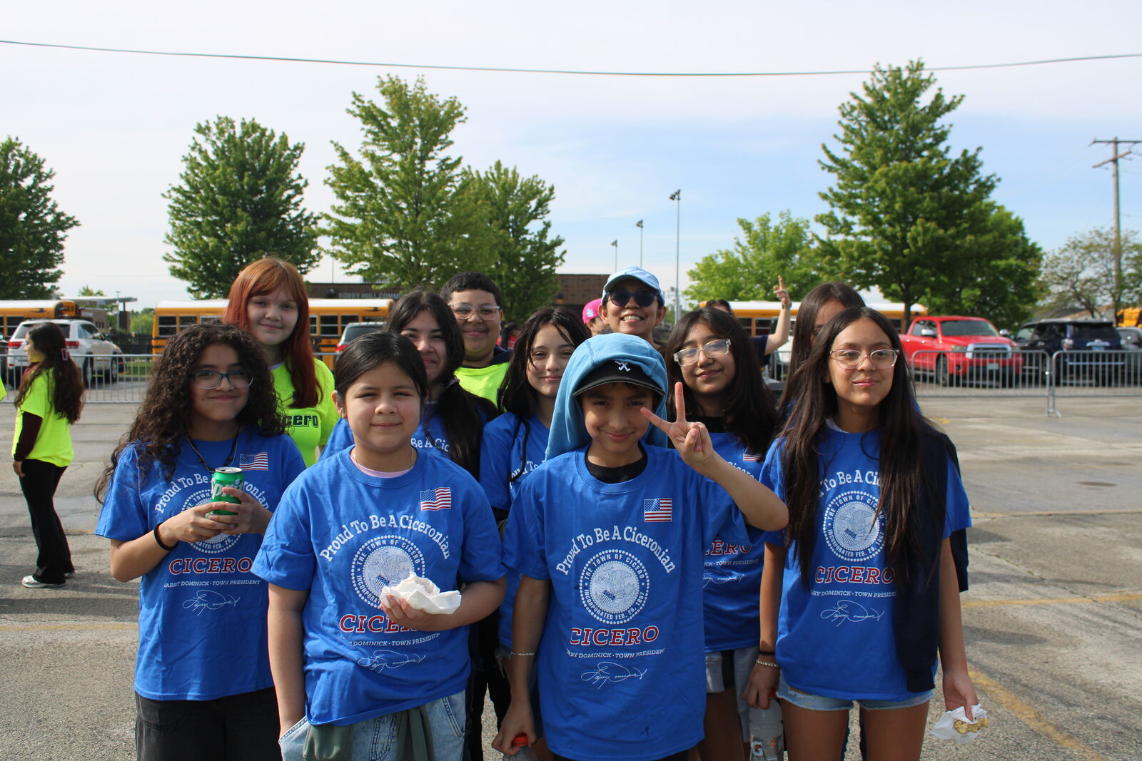 ♻️ D99 JOINS FORCES WITH TOWN OF CICERO FOR ONE OF ILLINOIS' LARGEST COMMUNITY CLEAN UPS! 🚚