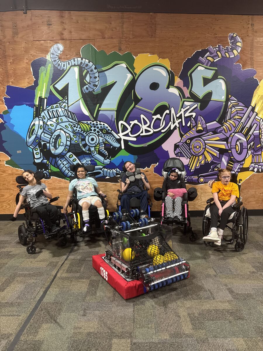 MD High School Students and BSSD Robocats