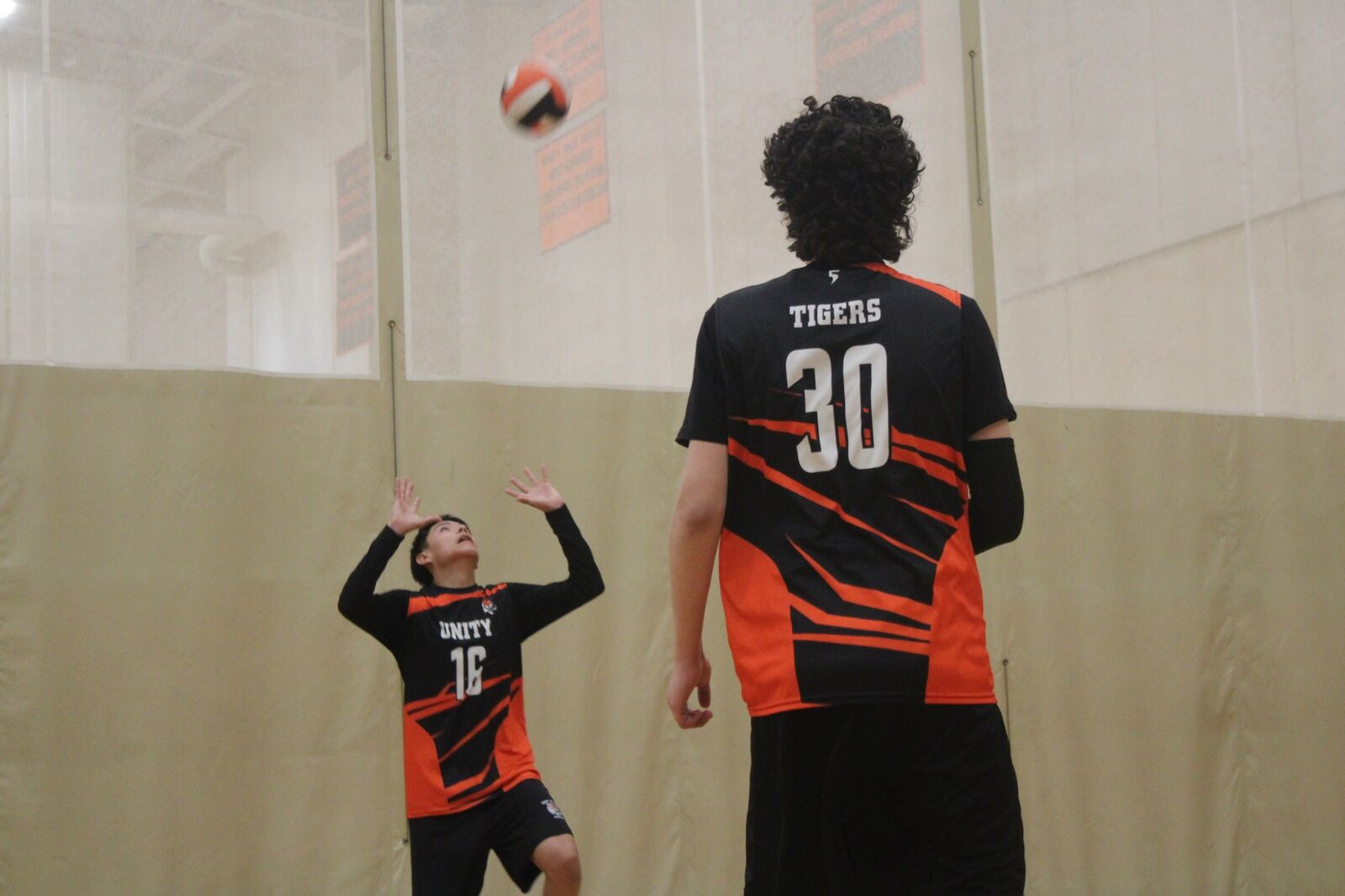 🐅  BRONZE TIGERS: UNITY BOYS VOLLEYBALL TEAMS BOTH TAKE 3RD IN CONFERENCE 🏐