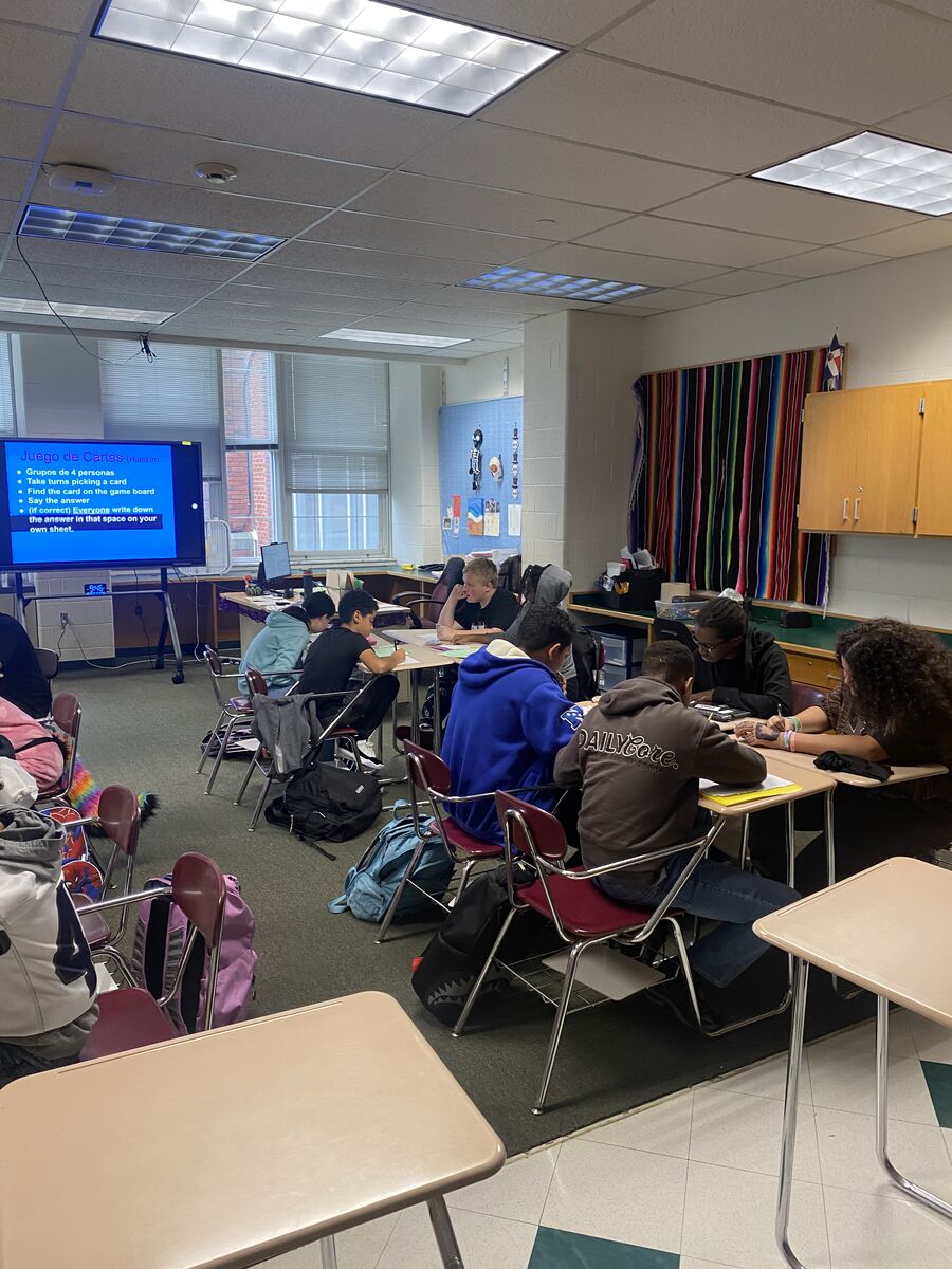 Spanish 7 Working Hard!